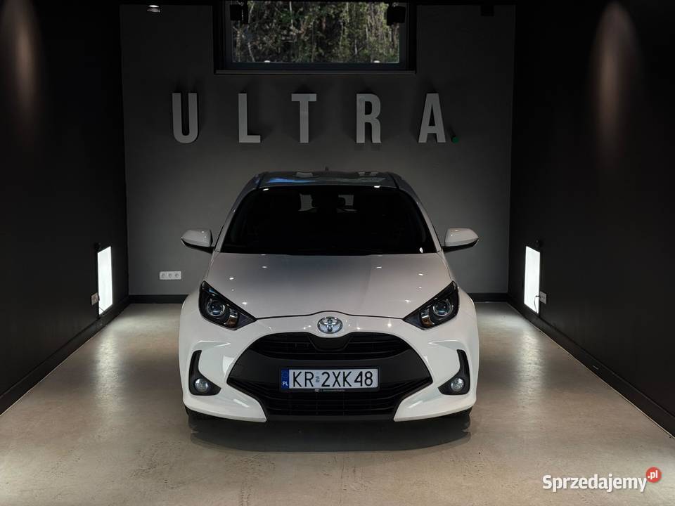 Toyota Yaris ASO Gwarancja FVAT drugi komplet Kraków sprzedam