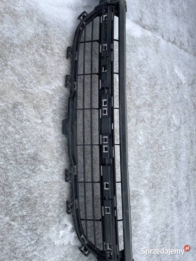 Kratka Środkowa w zderzak BMW F 20 21 Oryginał