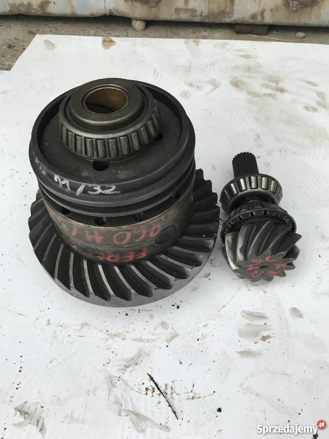 Mechanizm różnicowy wałek i koło ataku MF 50HX Kosakowo