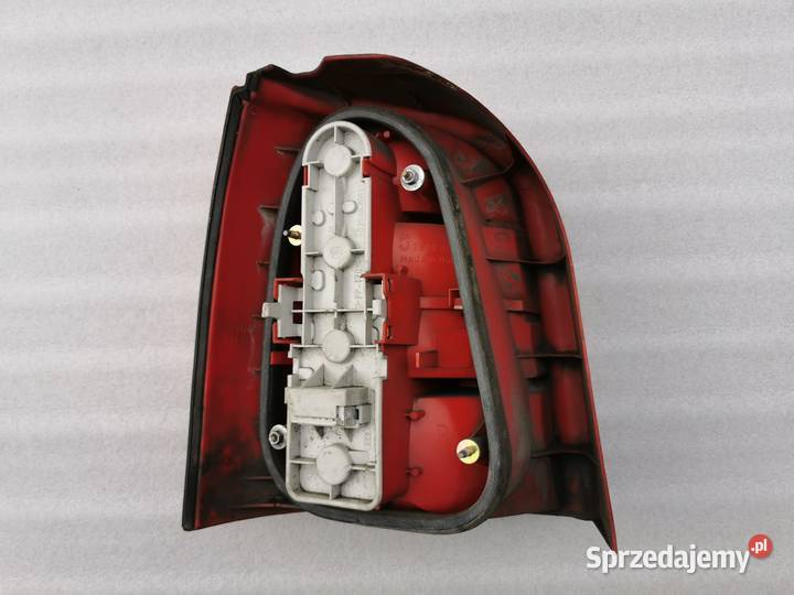 Lampa Prawy Tył Tylna Prawa Audi A4 B5 Avant mazowieckie Wyszków