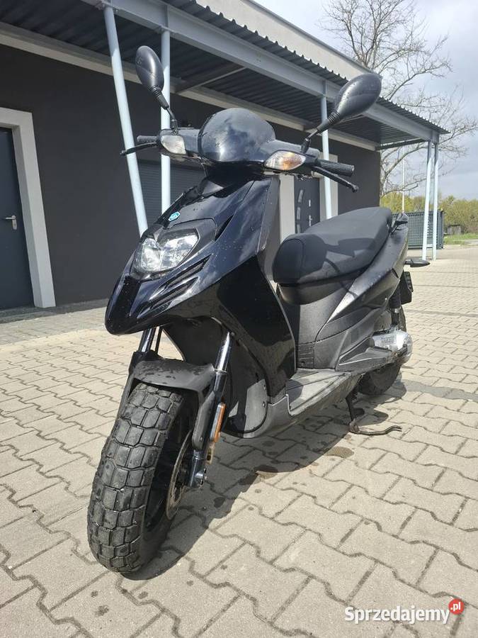 Skuter Piaggio Typhoon 50 2T 2014 TRANSPORT 49cm3