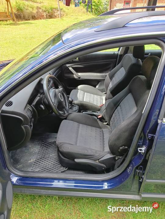 Sprzedam volkswagen passat B5 kombi 19tdi z czujnik parkowania Nowy Borek sprzedam