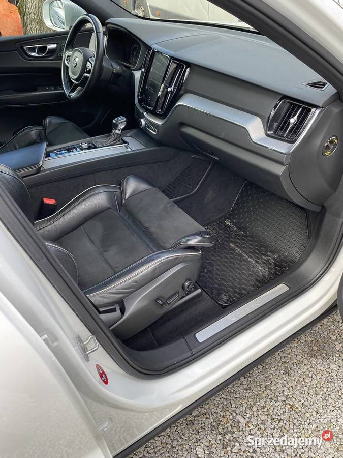 Volvo xc60 nieuszkodzony Gomunice