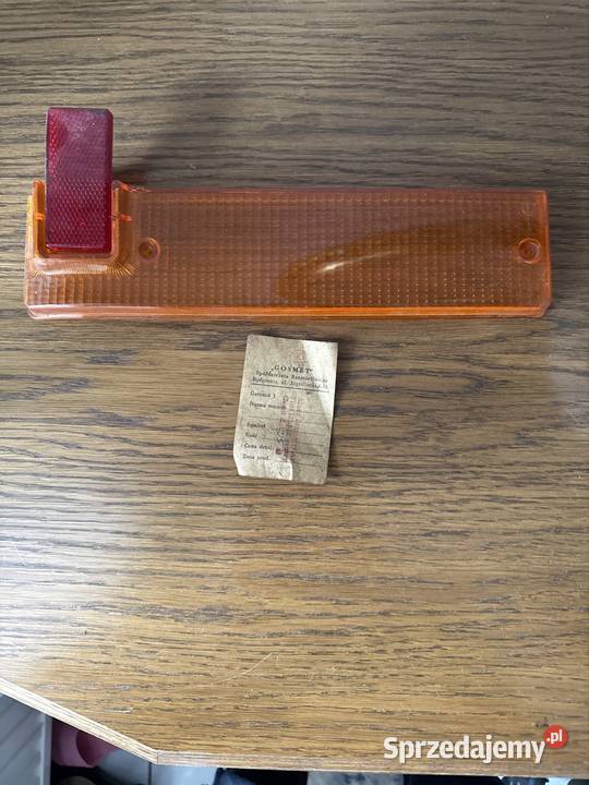 Nowy klosz tylnej lampy do samochodu Fiat 125p