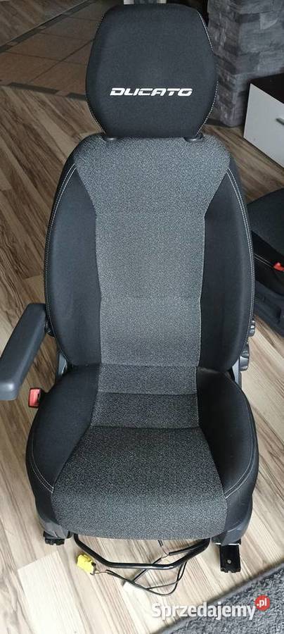 Fotel kierowcy Fiat Ducato podgrzewany 2018 stan Rok produkcji 2018 Ostrów Wielkopolski