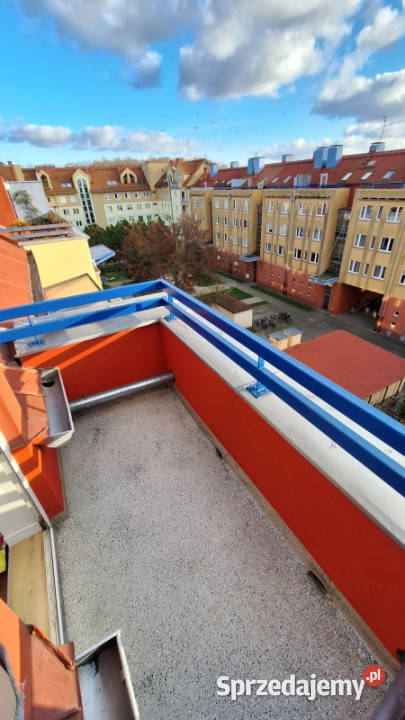 4pokojowe dwie łazienki osobna kuchnia dwa Liczba pokoi 4 Wrocław