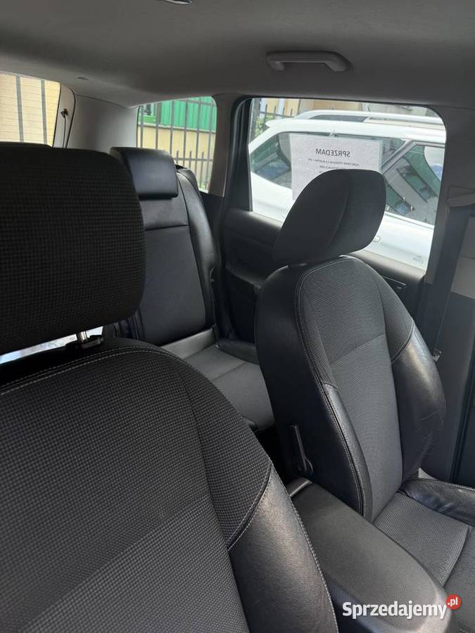 FORD C TITANIUM BENZYNA LPG MINIVAN