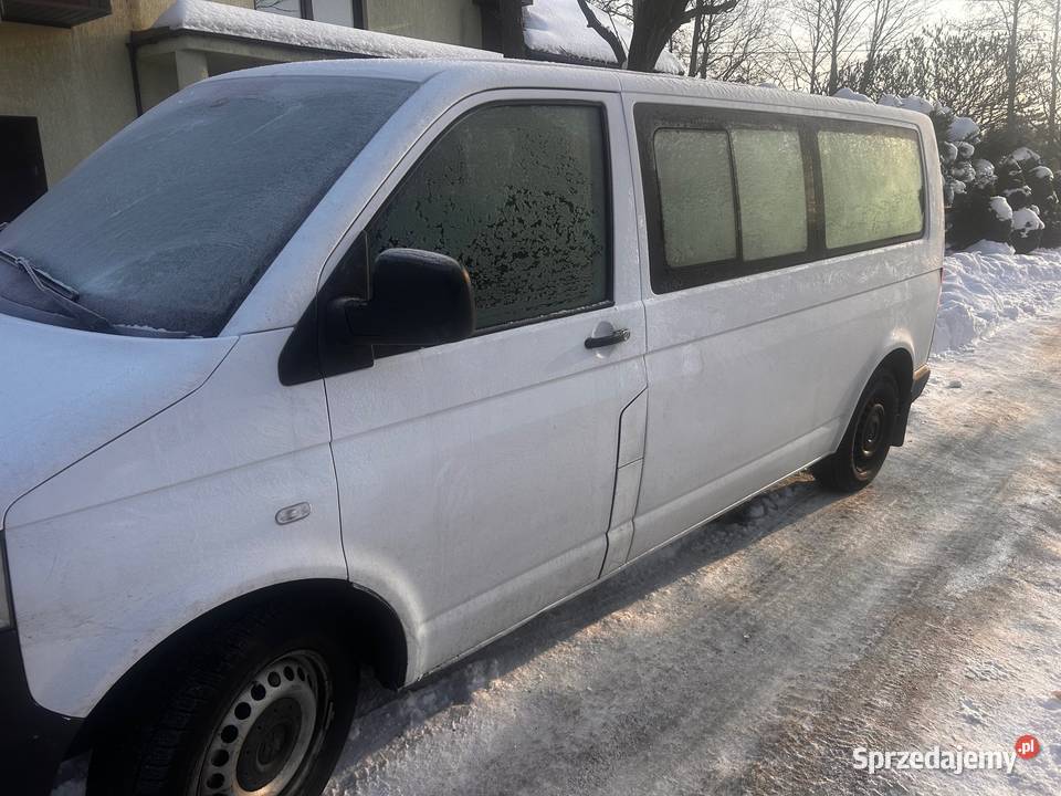 Volkswagen transporter T5 long 9 osób Sadlinki