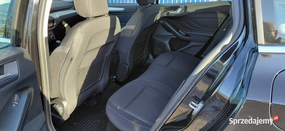Ford Focus Kombi Connected 15 EcoBlue 120 ASO bluetooth