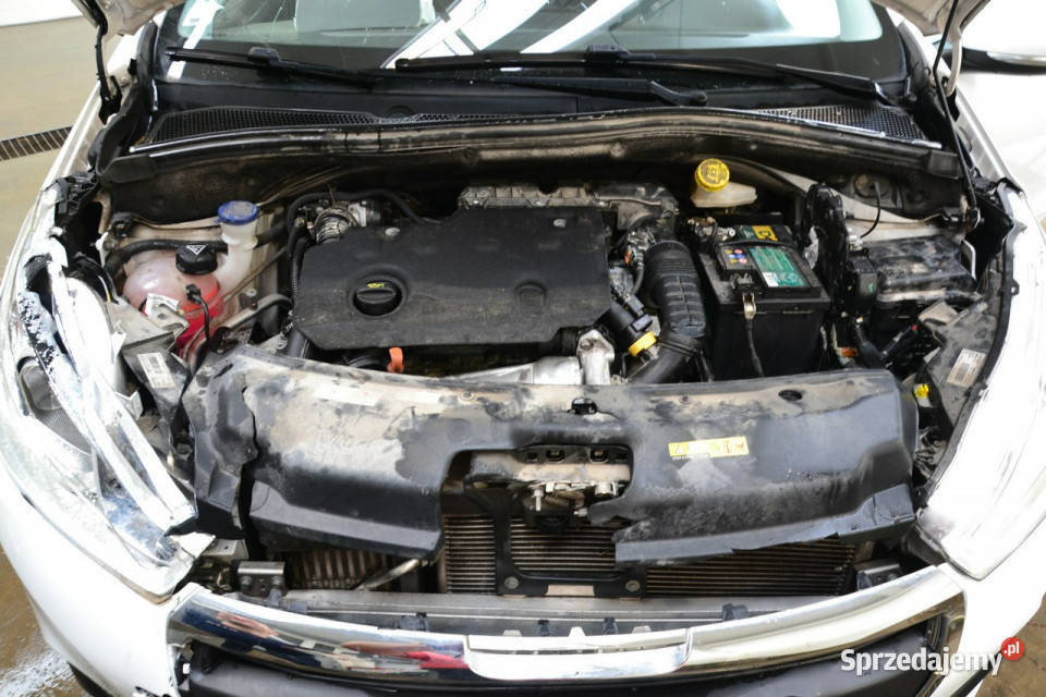 Peugeot 208 15 hdi 100 model 2020 wersja małopolskie