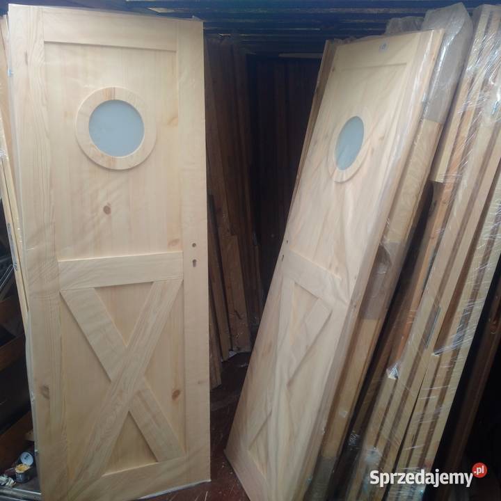 drzwi sosnowe drewniane Producent Drewno Drzwi i okna Bydgoszcz