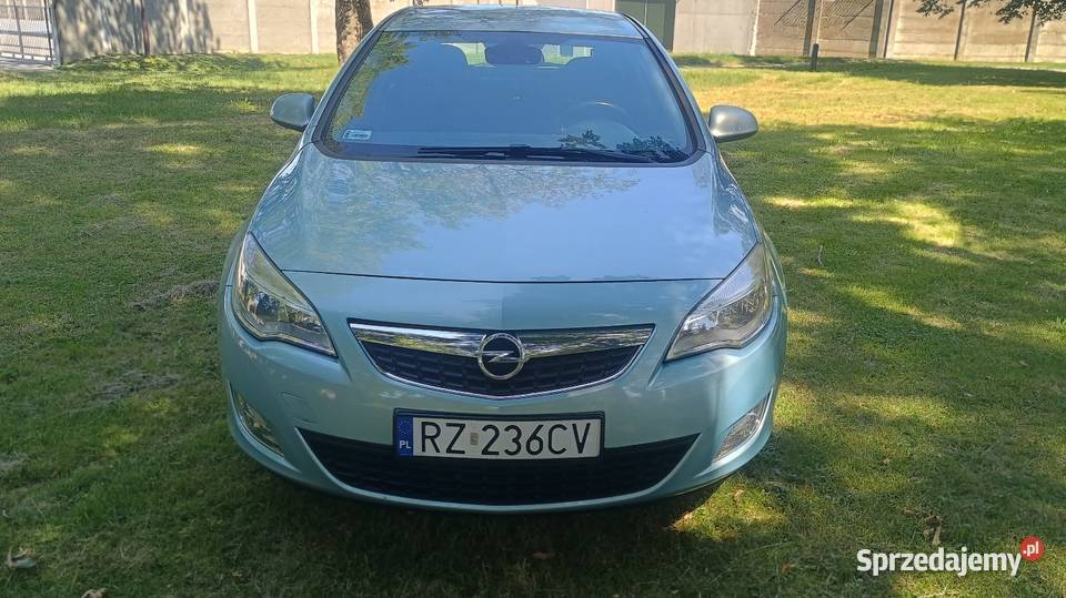 Opel Astra J 17 CDTI KLIMA Rzeszów