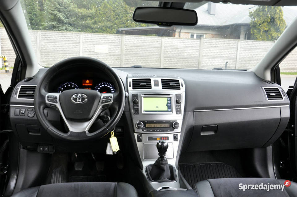 Toyota Avensis 18VVTi 147 Samochody osobowe
