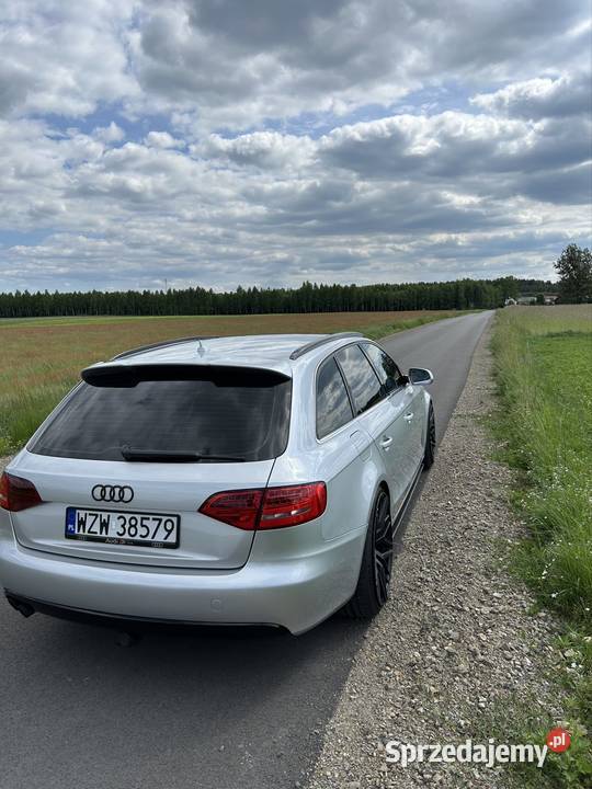 Audi A4B8 2010 20TDI srebrny