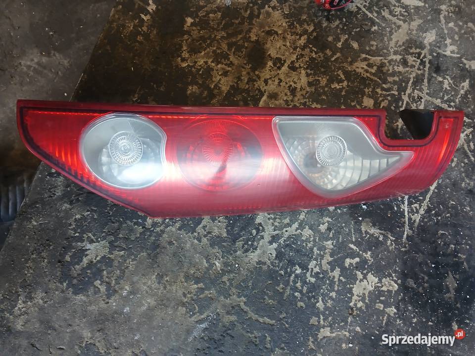 Lampa prawa tył tylna Renault Kangoo II Radłów