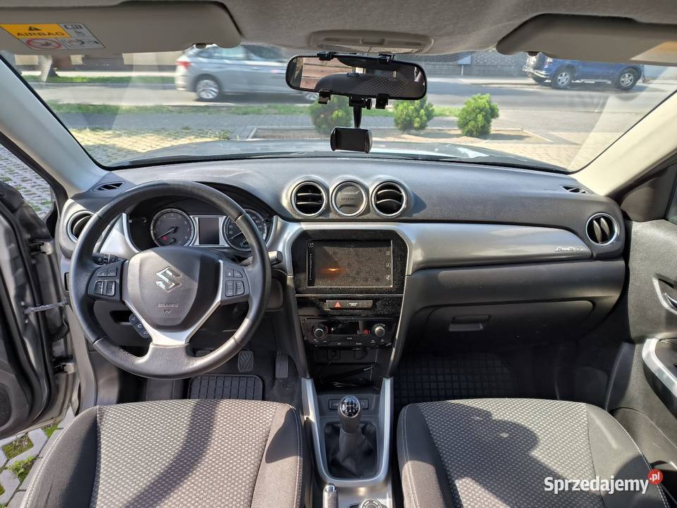 Suzuki Vitara 16i Radar Allgrip 4x4 2018r czarny Książ Wielkopolski