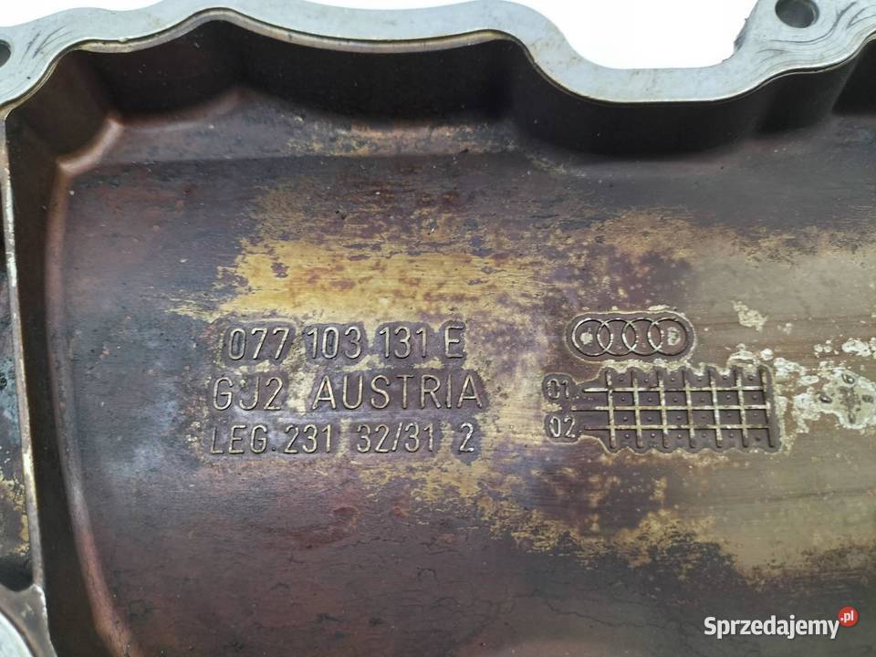 OSŁONA BLOKU SILNIKA 42 V8 077103131E Audi A8 II Osłony i zaślepki