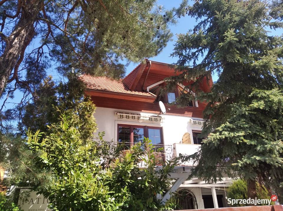 Sprzedam dom apartamenty i restauracje w centrum