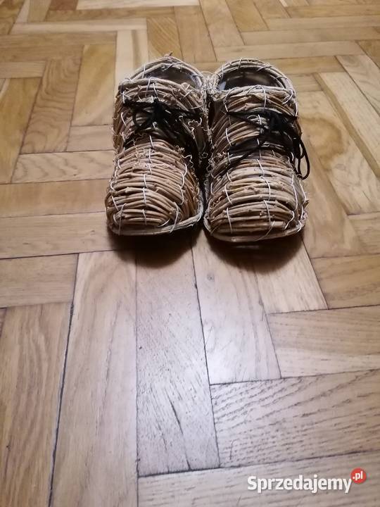 Buty z patyków dekoracja odcienie żółtego Gdańsk