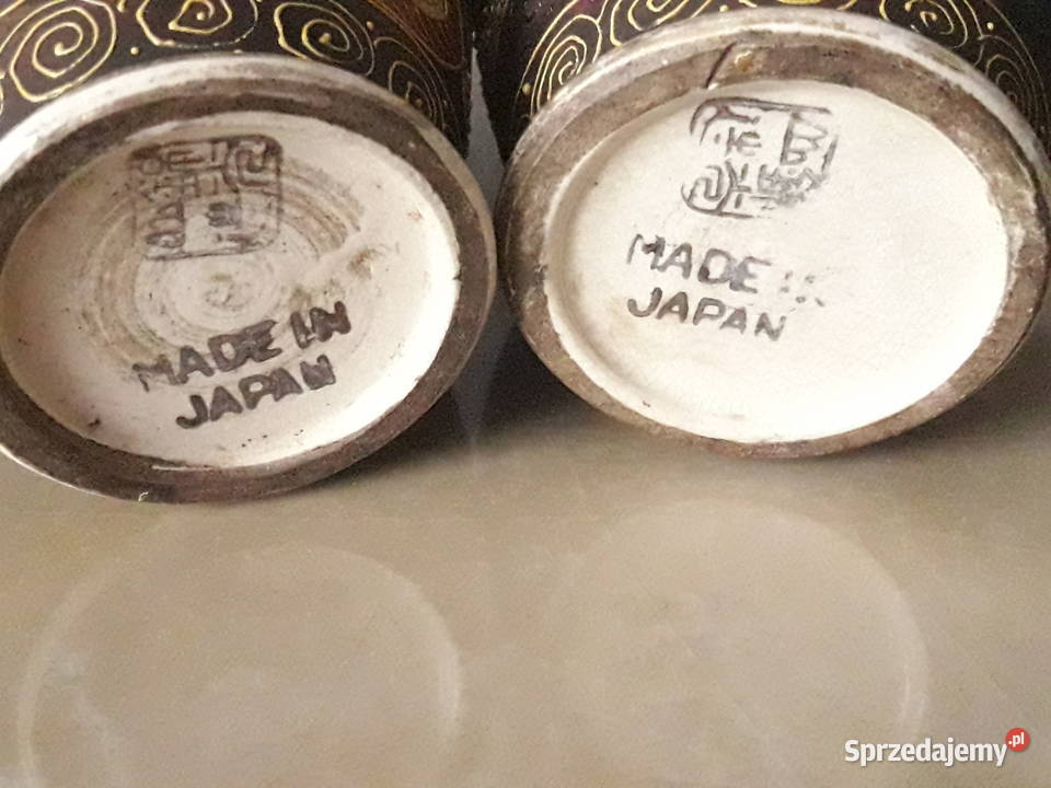 Antyczny komplet wazoników Satsuma Japonia lata Janów Lubelski