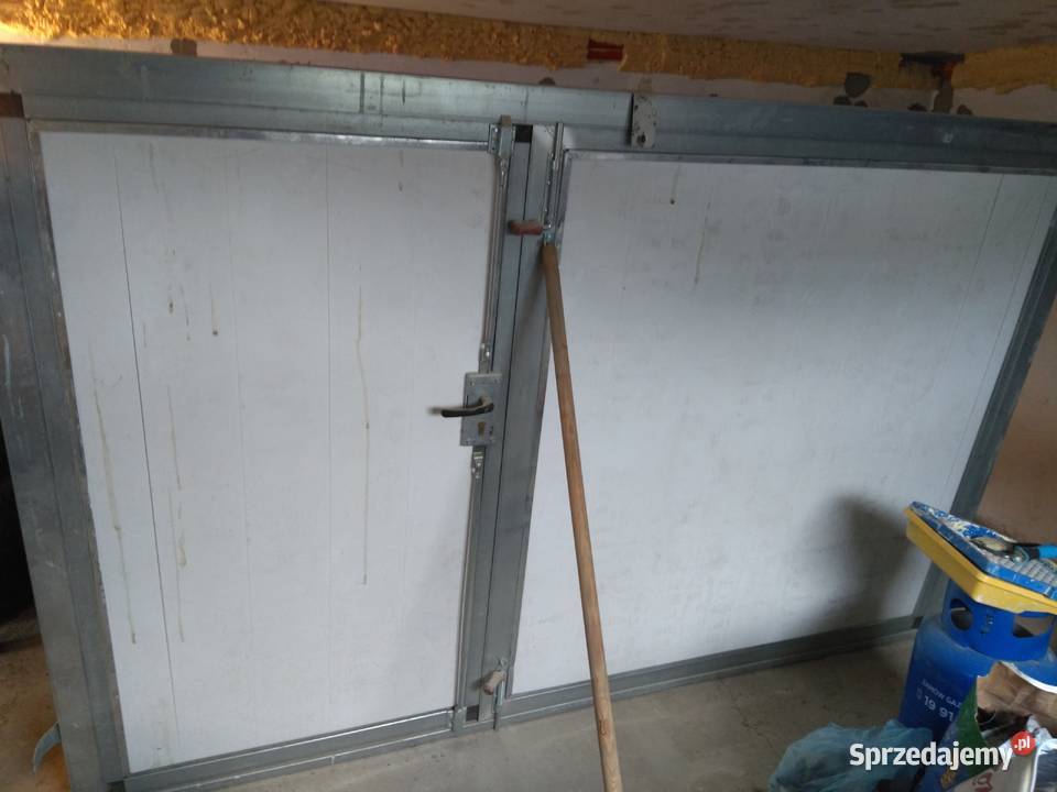 Nowa brama garażowa dwuskrzydłowa ocieplona Chrząstawa Mała