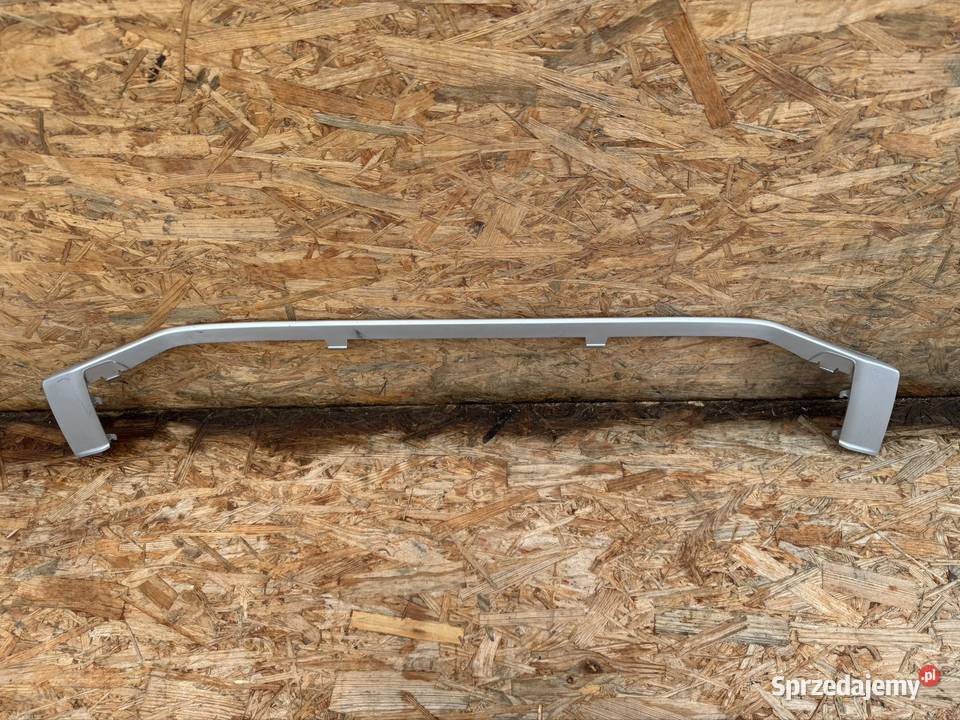 Spoiler listwa zderzaka przód Audi a4 b9 ALLROAD Rok produkcji 2023 Międzychód