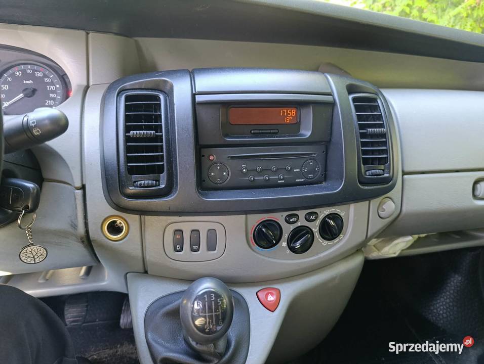 Renault Trafic 20 dCi na sprzedaz 1995cm3 Trafic Bielsko-Biała