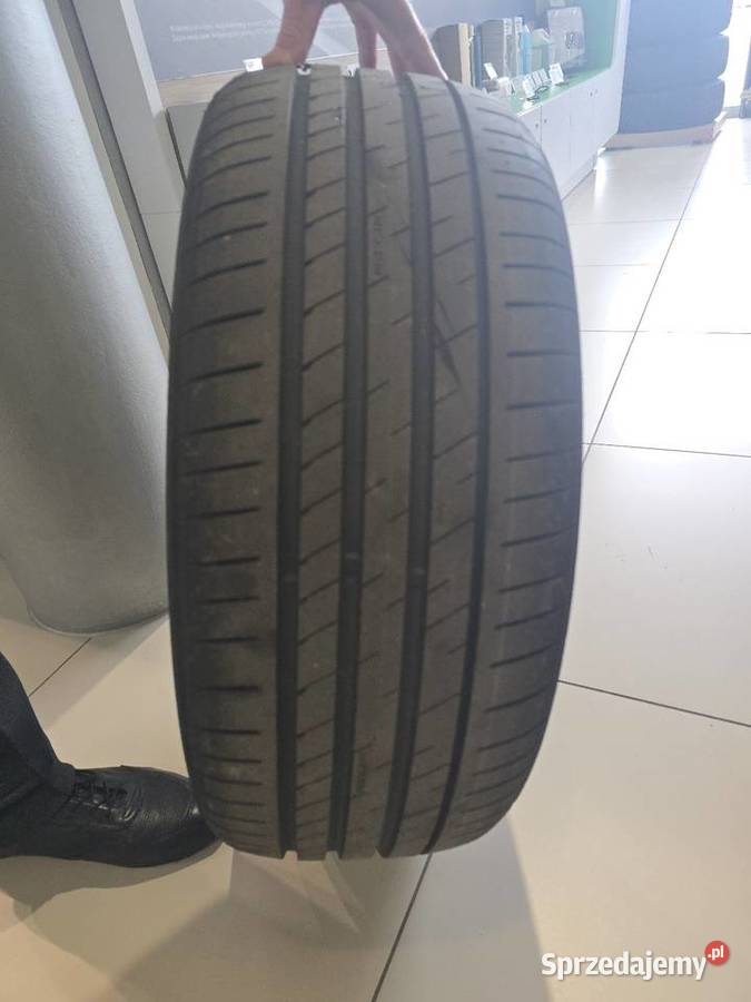 Nowe opony Nexen 2155018 96W Nexen Łódź