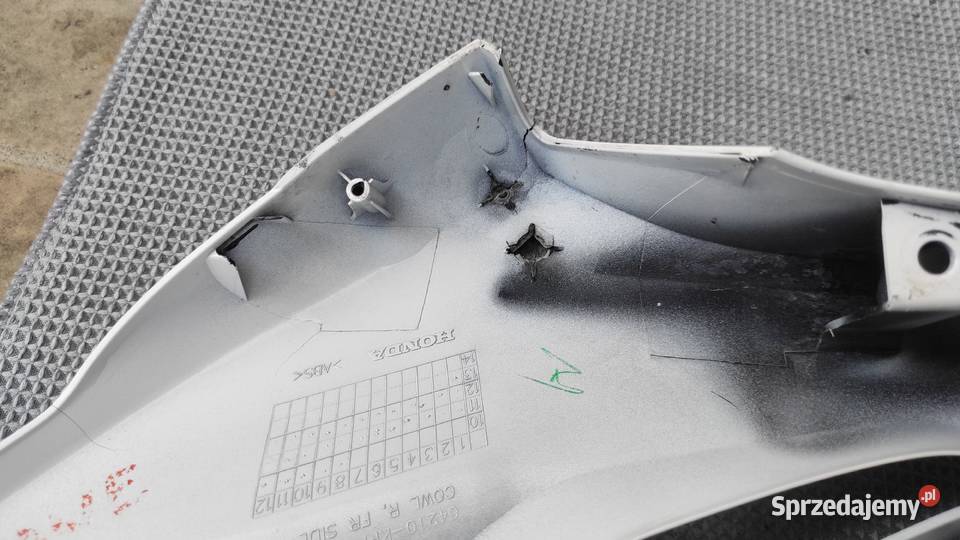 Honda CBR 125 JC 50 owiewka prawa czacha plastik Warszawa