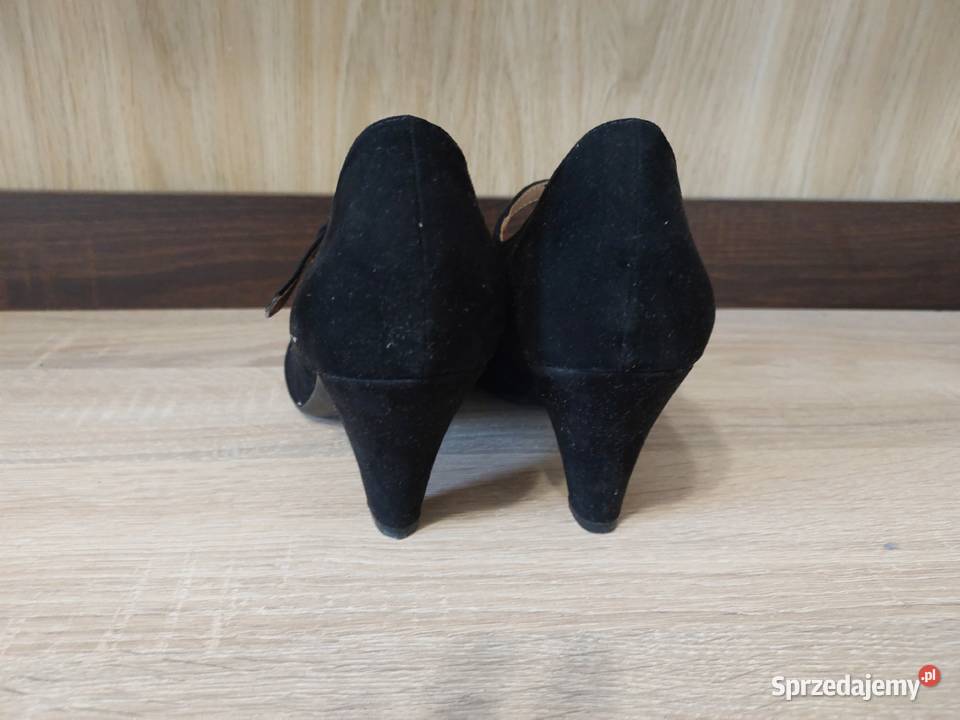 Eleganckie czarne buty damskie na obcasie Milanówek sprzedam