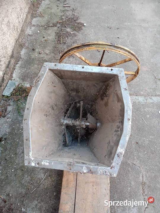 podajnik slimakowy 4 m z silnikiem