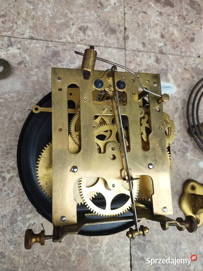 173 Zestaw mechanizm starego małego zegara HAU Tczew