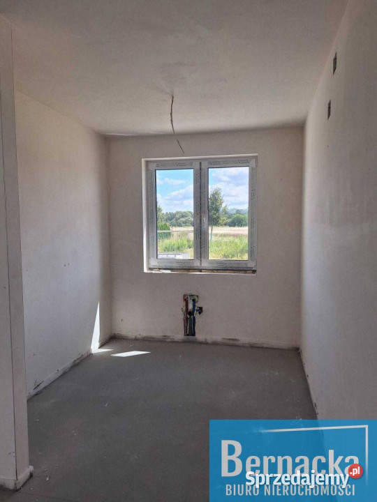 Dom w zabudowie bliźniaczej na dużej działce Pełcznica