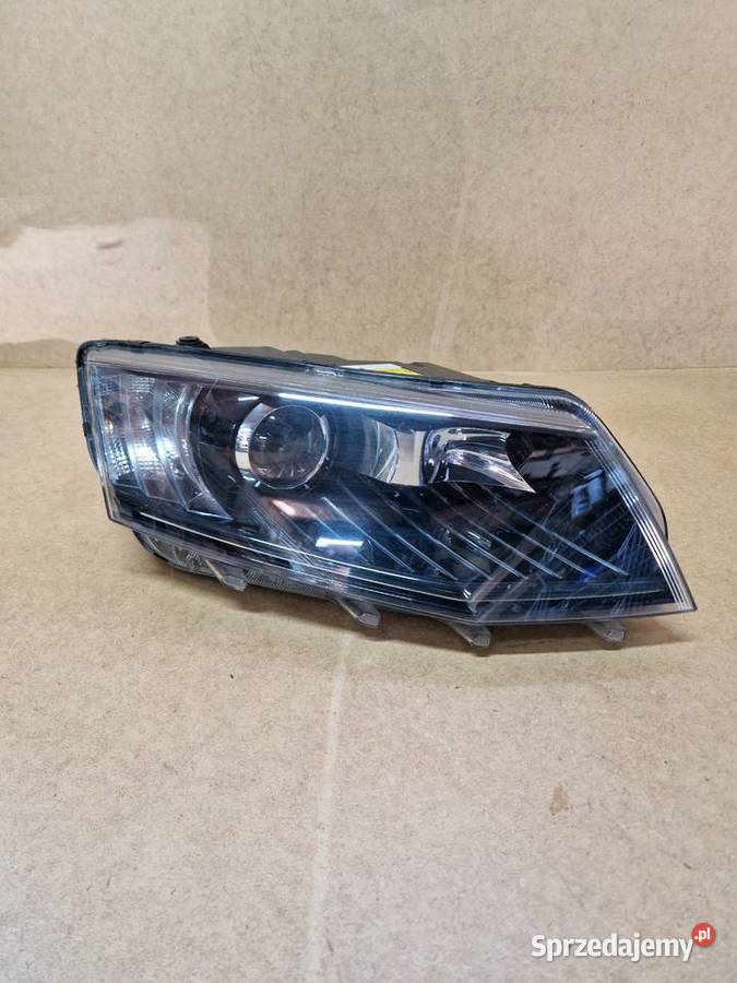 Skoda octavia III lampa prawy przód przód prawy dolnośląskie Złotoryja
