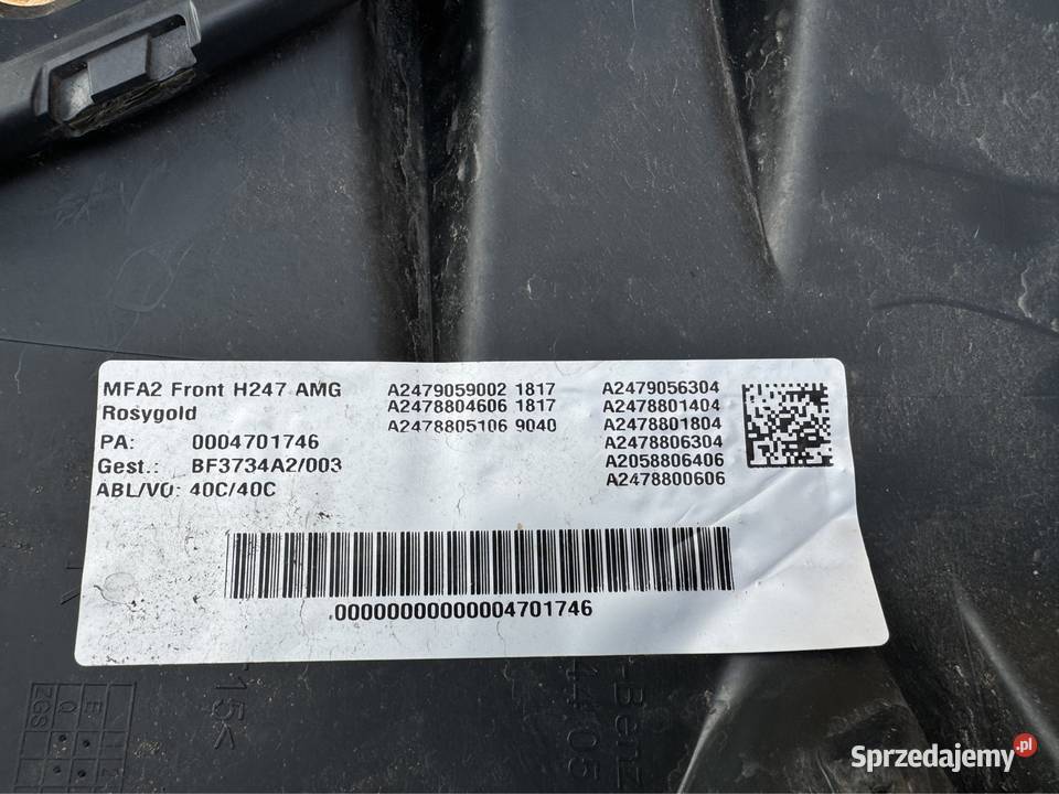 Ślizg kratka zderzaka przód prawa gla w247 amg Sieraków