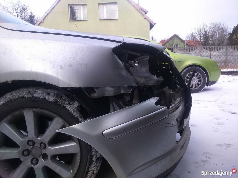 Toyota Avensis uszkodzona Sosnowiec