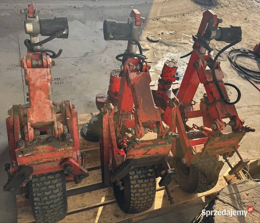 Dewulf sekcje do ogławiania Części i osprzęt rolniczy Inowrocław sprzedam