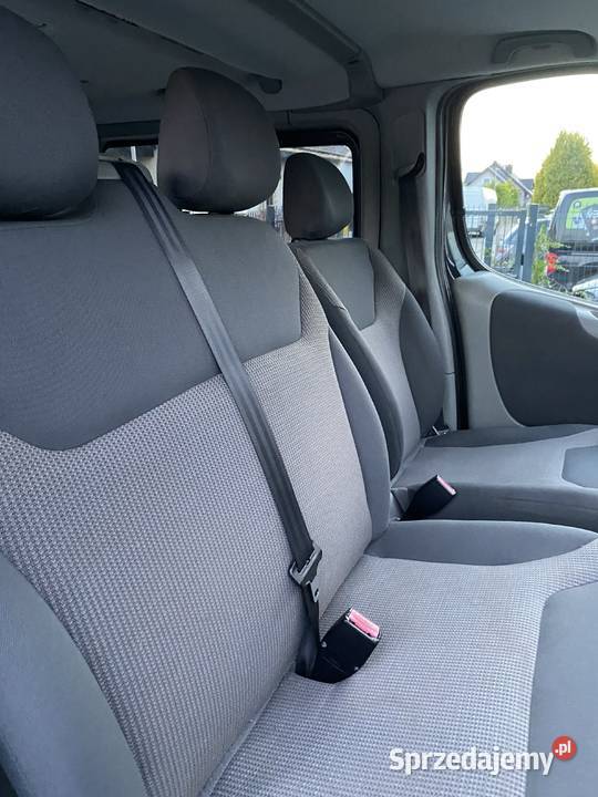 Opel Vivaro 20 CDTI 8 miejsc Tempomat Zadbany Szczecin