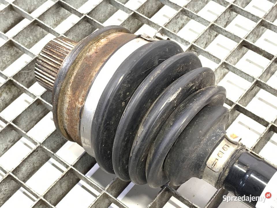 PÓŁOŚ LEWY PRZÓD AUDI A4 B9 20 150 PRZEGUB osobowe