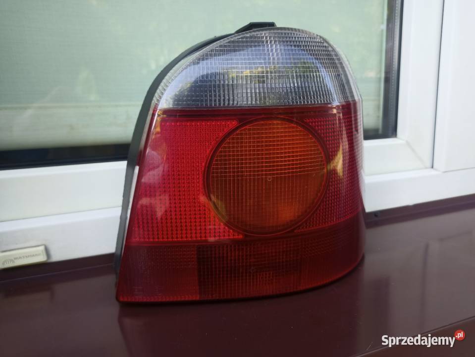 Renault Twingo 1 I lampa tył tylna prawa Lampy tylne Sieradz