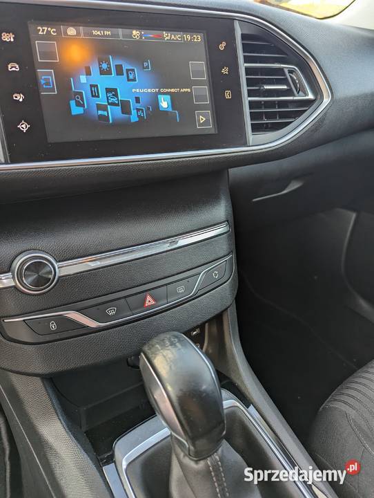 Peugeot 308 rocznik 2015 diesel 17 1 właściciel Opole sprzedam