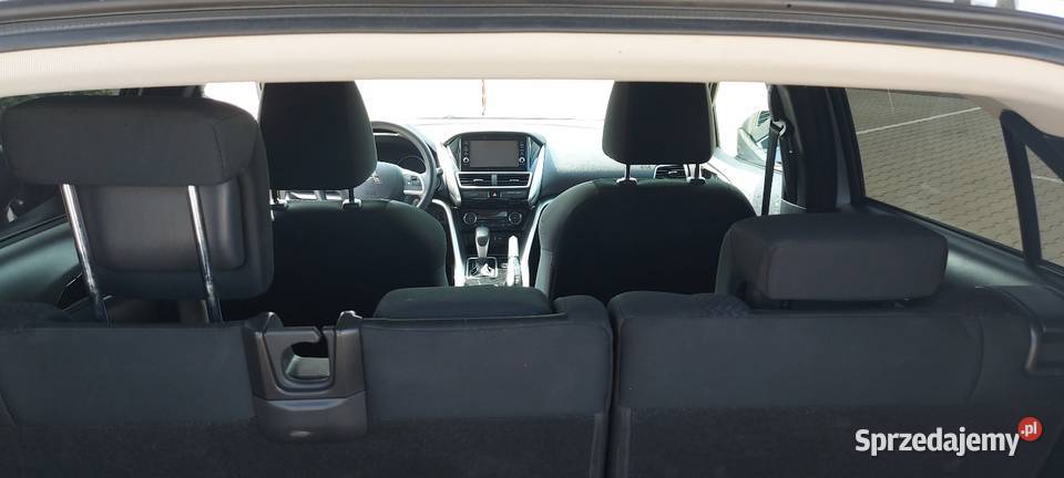 Mitsubishi Eclipse Cross NAPĘD 4X4 15L Piaski
