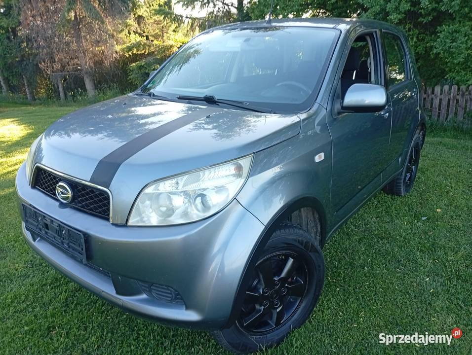 Terenówka Daihatsu Terios 4x4 Klima 06r Hak lakier metallic Świdnica