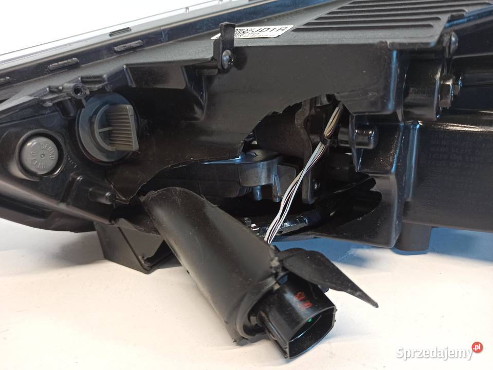 LAMPA PRAWY PRZÓD HYUNDAI IONIQ 92102G2 UK