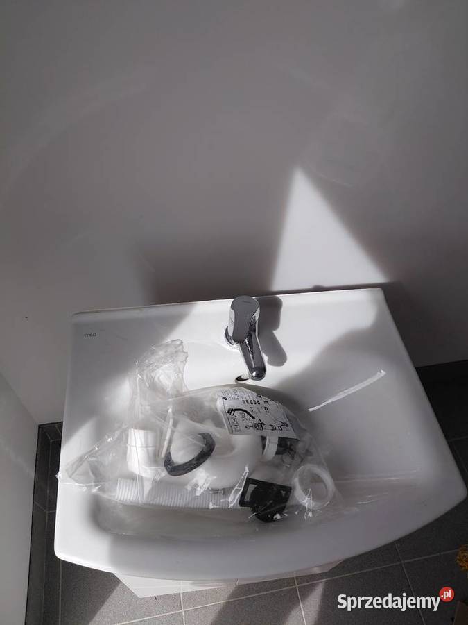 Szafka z umywalką bateria NOWA OKAZJA Niżna Łąka