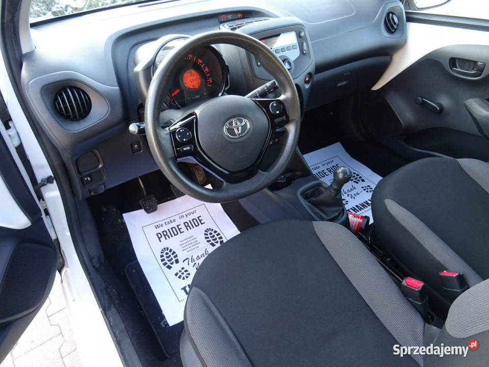 Toyota Aygo 10 72KrajowyNiski przebieg Zadbany światła do jazdy dziennej Łódź