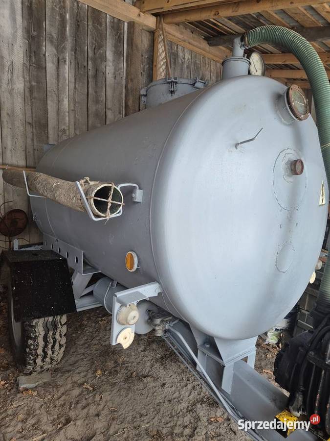 Sprzedam beczkowóz 3000l Sadowne sprzedam