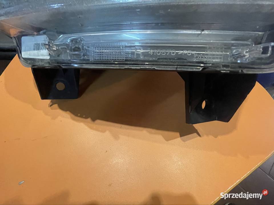 Dodge Durango Reflektor Lampa Xenon Led Mopar Lampy przednie