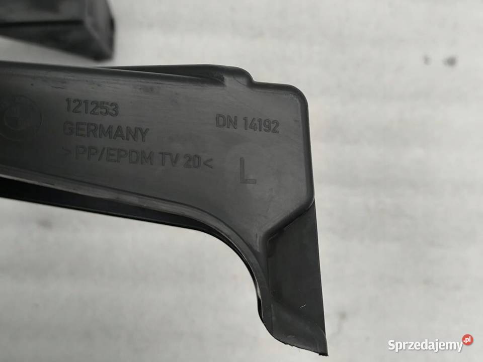ŚLIZG POD LAMPĘ LEWY PRZÓD BMW X3 E83 3414309 Oświetlenie sprzedam