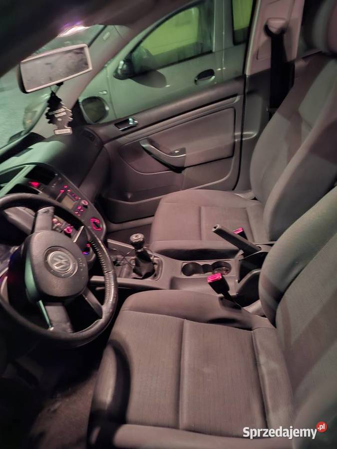 Golf 5 14benzyna 75 koni czytaj opis Częstochowa